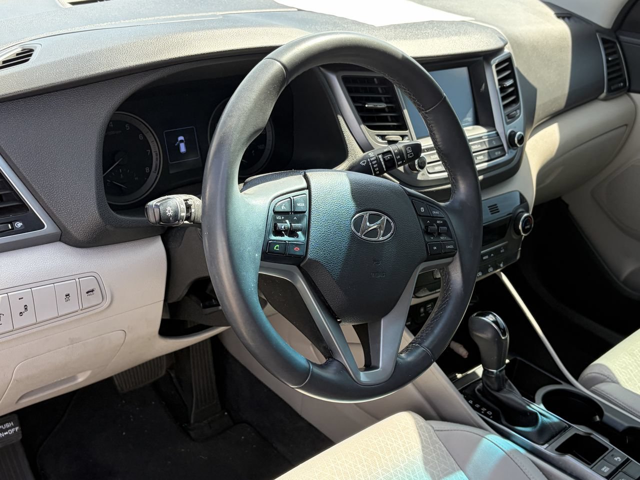 Used 2018 Hyundai Tucson Value w/ Cargo Package FWD image 8