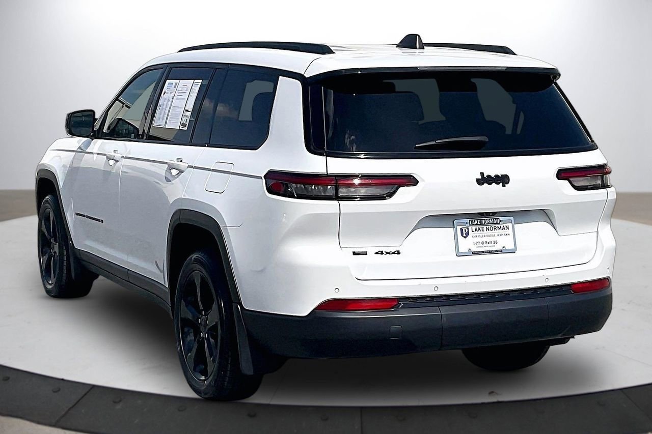 Certified 2023 Jeep Grand Cherokee L Laredo image 7