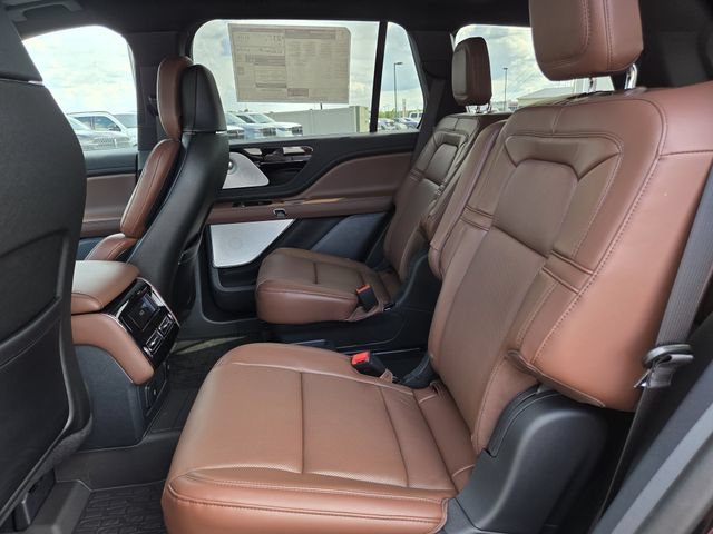 New 2026 Lincoln Aviator Reserve w/ Luxury Package RWD image 18