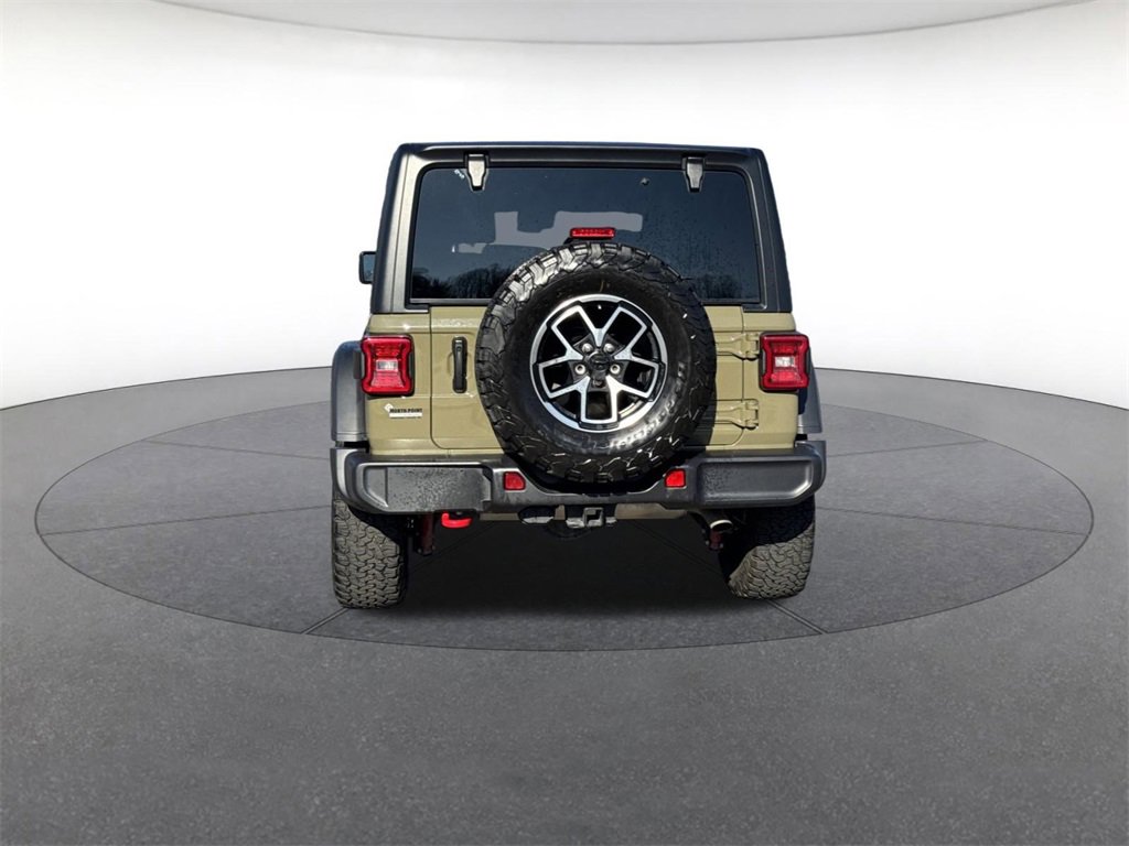 Used 2025 Jeep Wrangler Unlimited Rubicon image 4