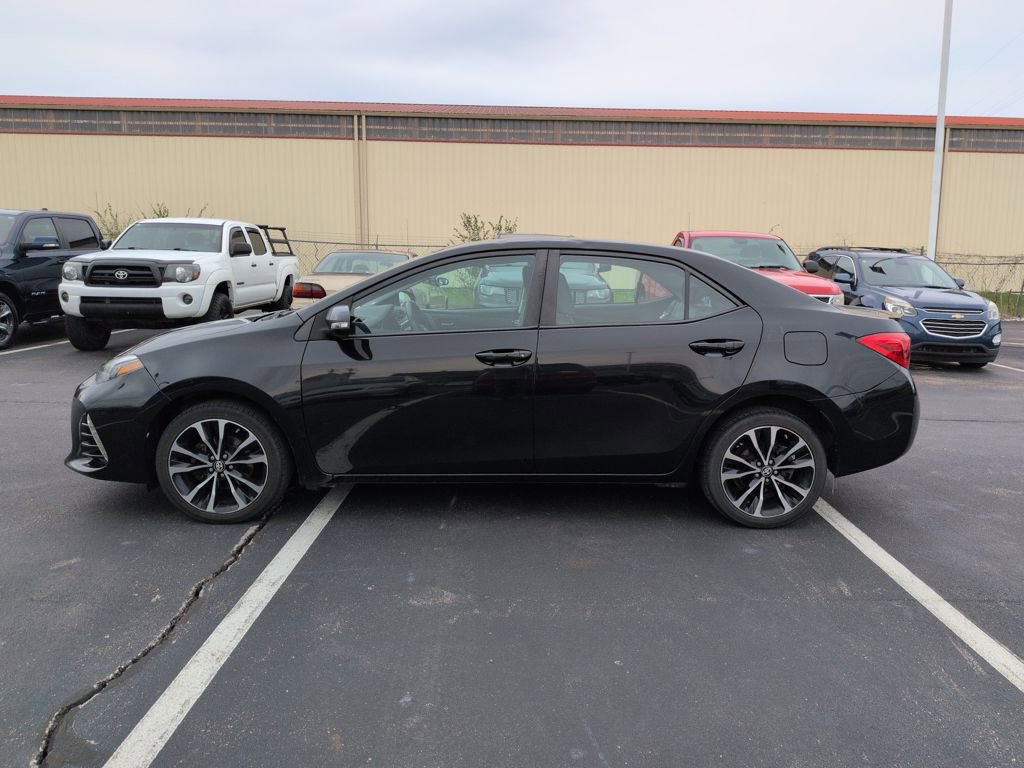Used 2017 Toyota Corolla SE w/ Carpet Mat Package (TMS) image 3
