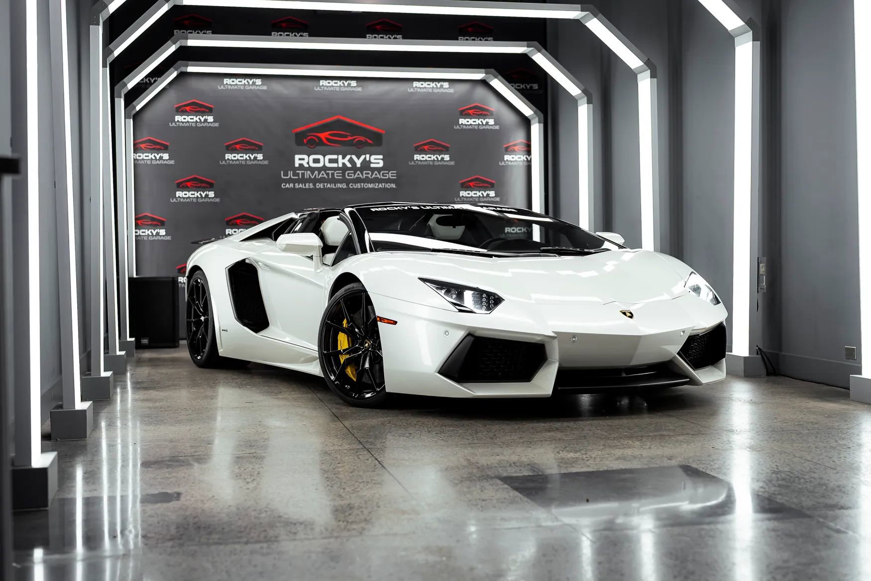 Used 2016 Lamborghini Aventador LP 700-4 image 60