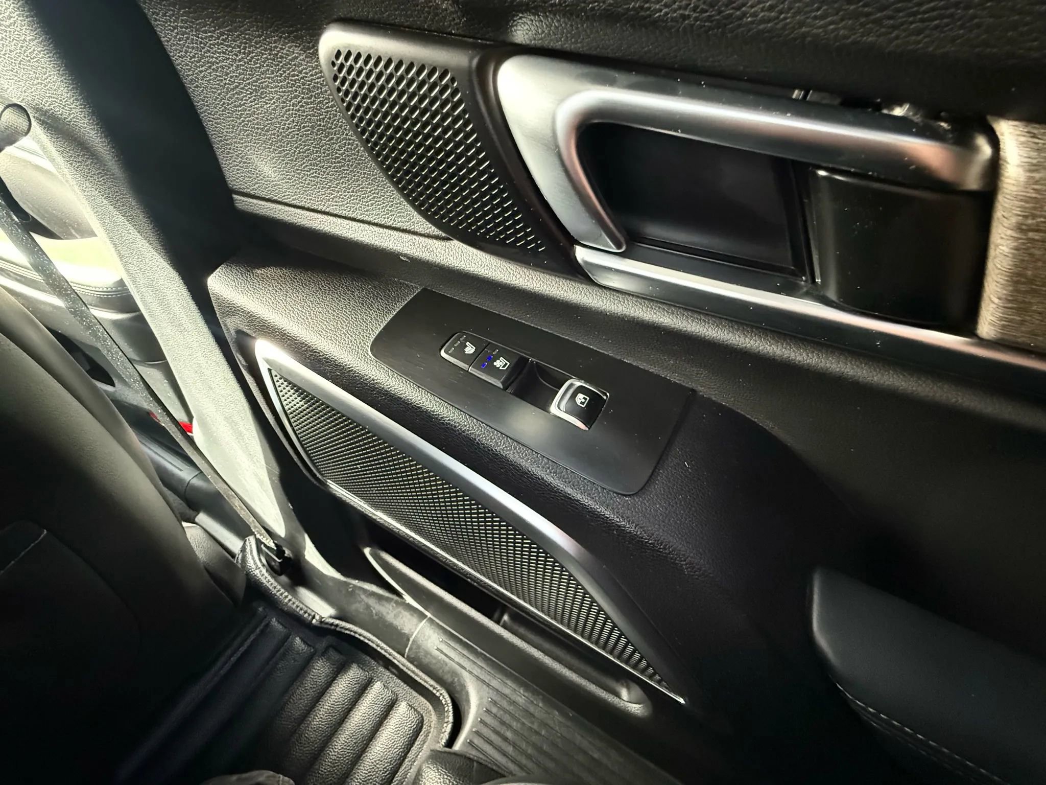 Used 2020 Kia Telluride SX w/ SX Prestige Package image 17