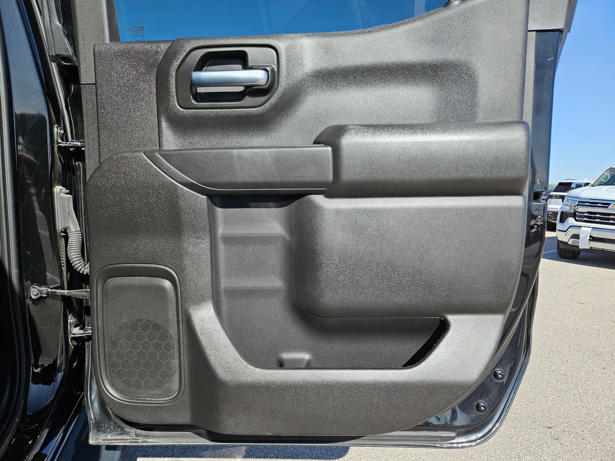 Used 2023 Chevrolet Silverado 1500 Custom image 25