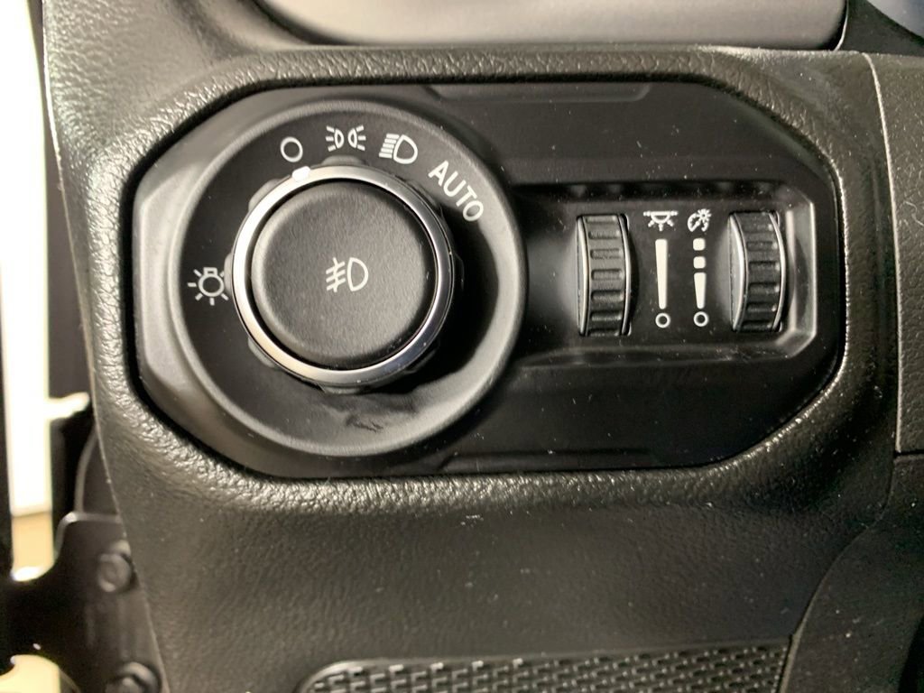 Used 2022 Jeep Wrangler Sport S image 16