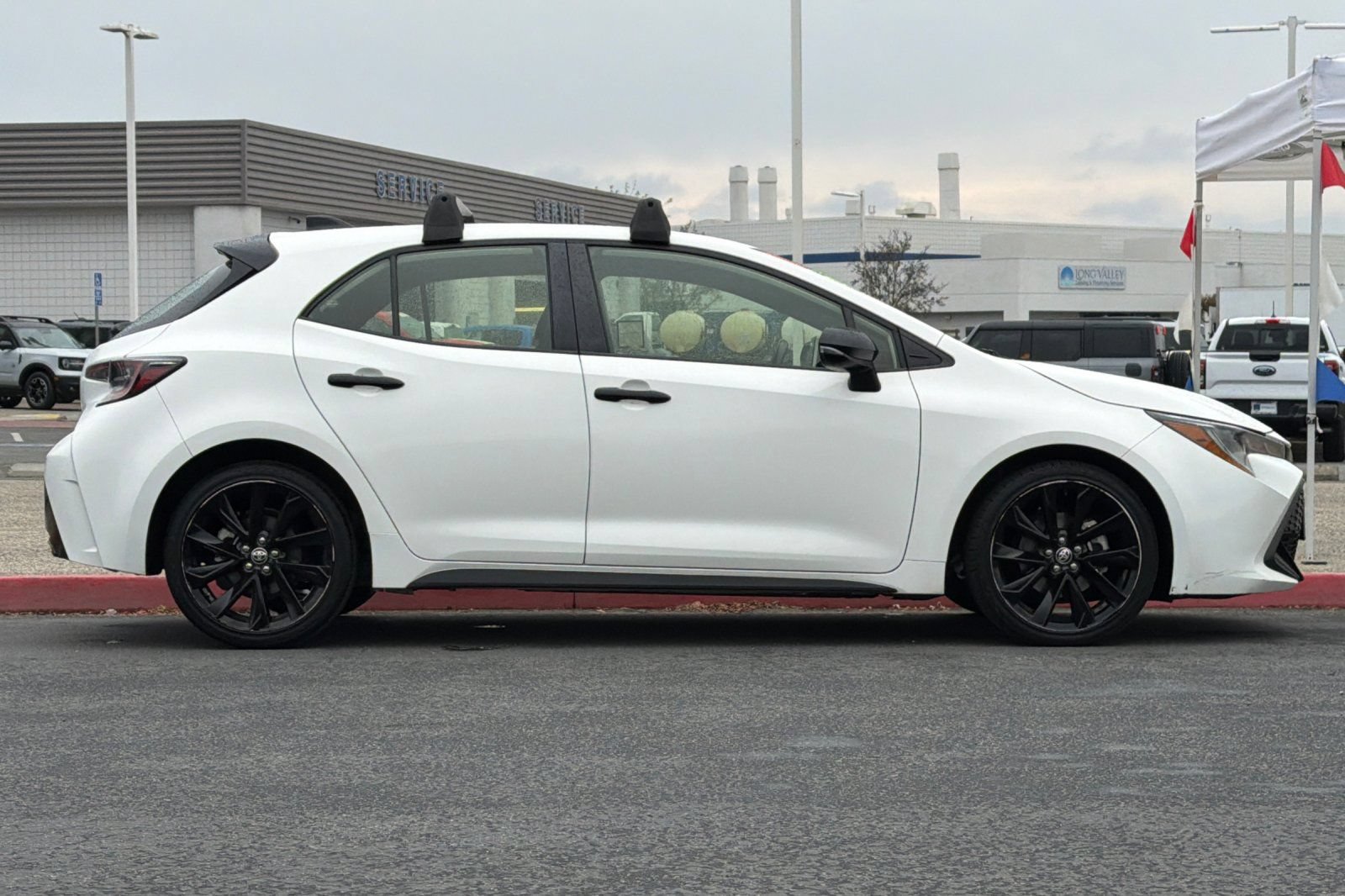 Used 2021 Toyota Corolla SE w/ Carpet Mat Package (TMS) FWD image 3