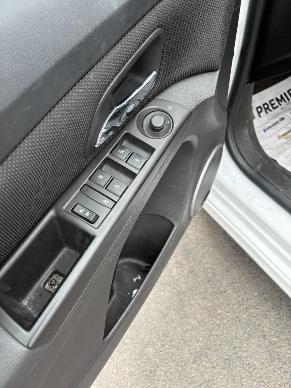 Used 2016 Chevrolet Cruze LT w/ Sun, Sound and Sport Package image 12