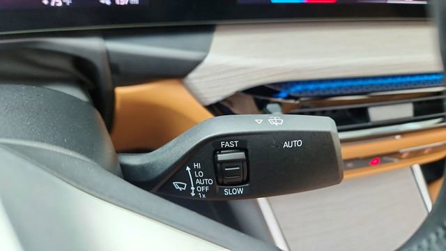 Used 2025 BMW i4 xDrive40i w/ Premium Package AWD/4WD image 43