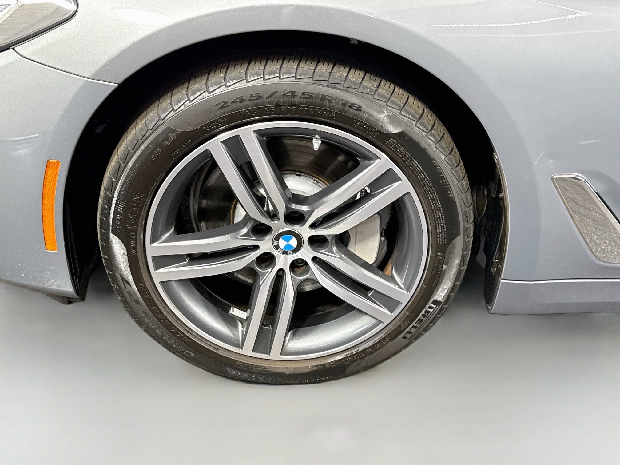 Used 2023 BMW 530i w/ Convenience Package RWD image 38