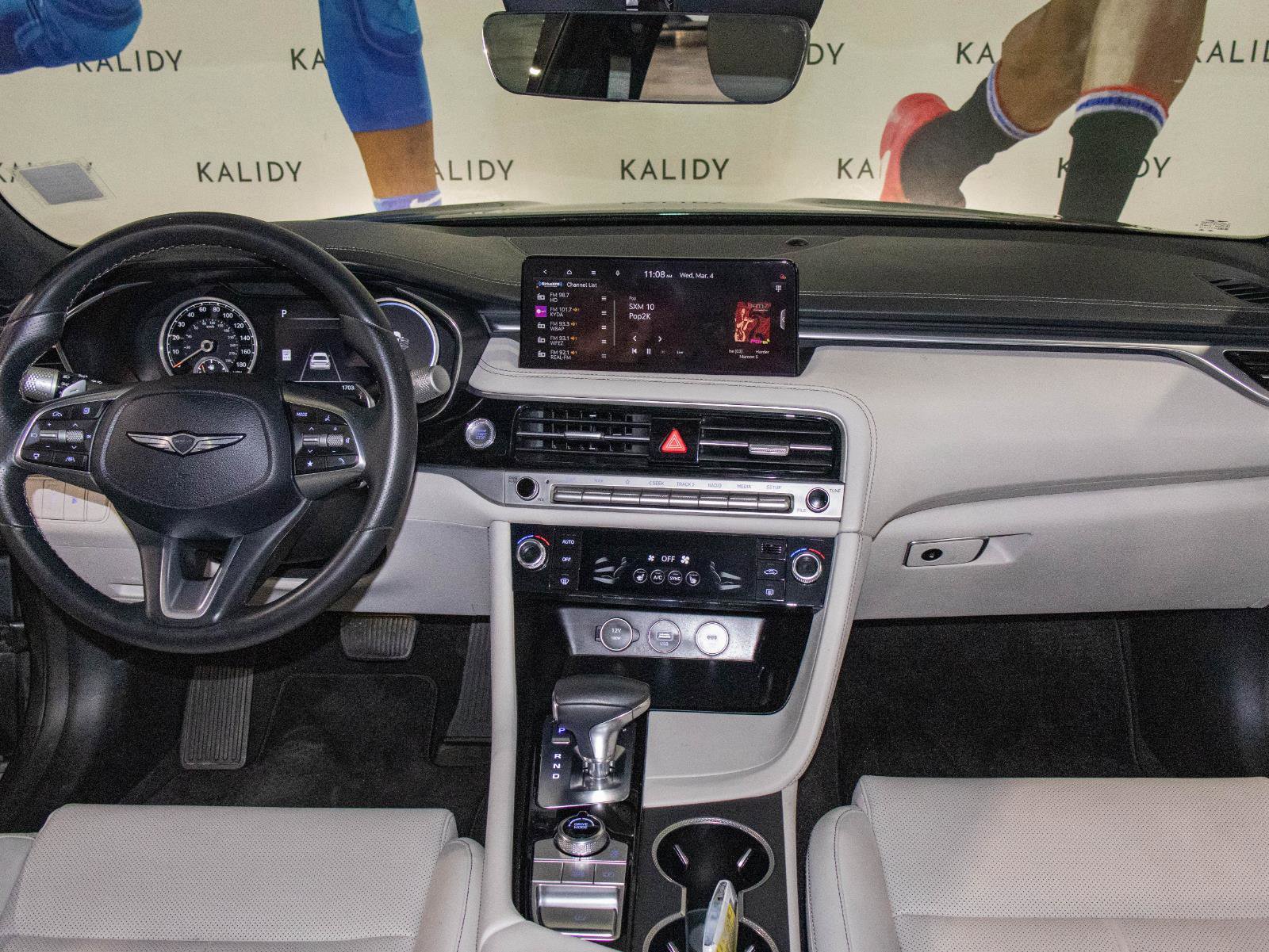 Used 2024 Genesis G70 2.5T image 3