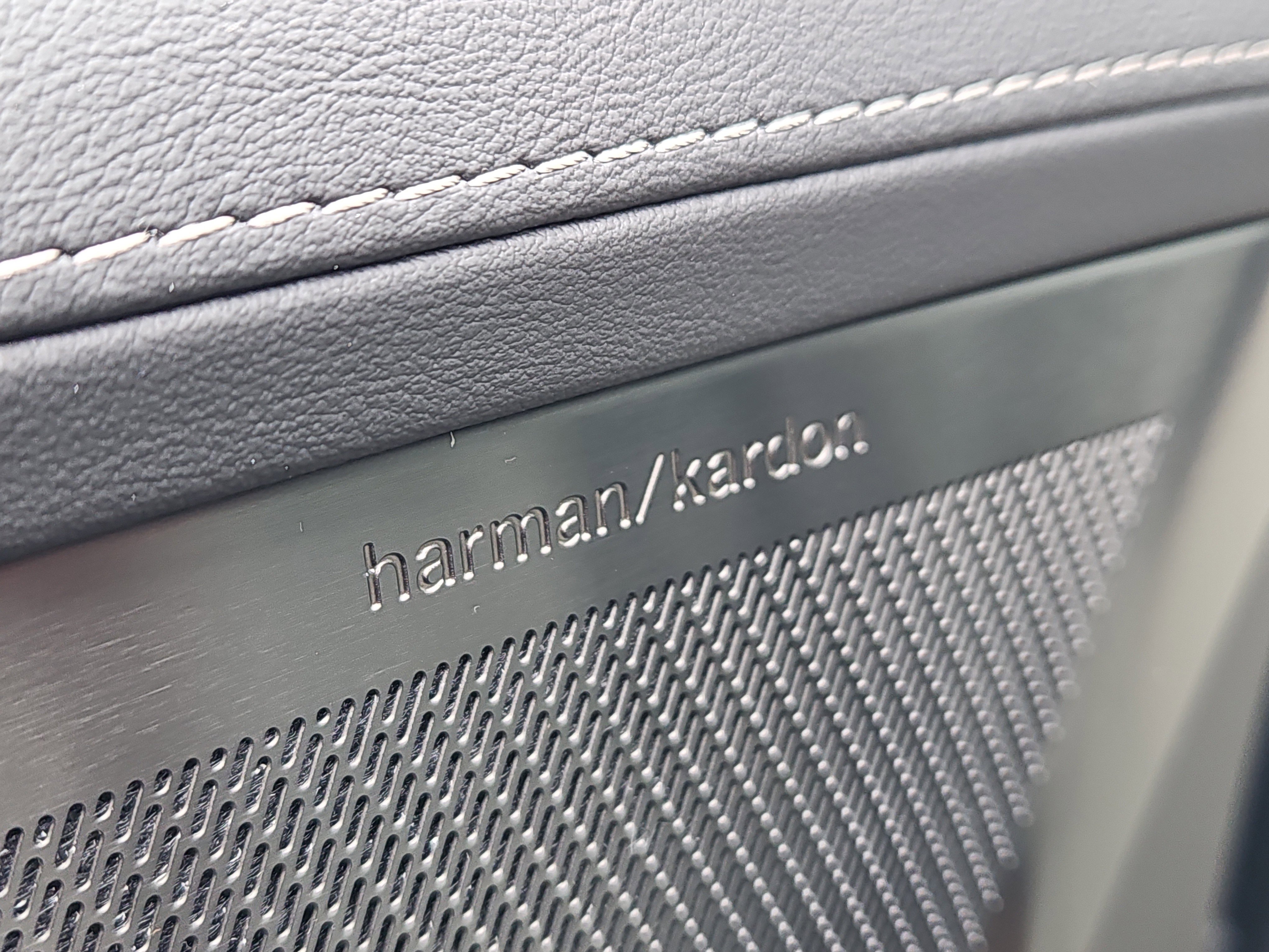 New 2026 Volvo XC90 B6 Ultra w/ Protection Package Premier image 9