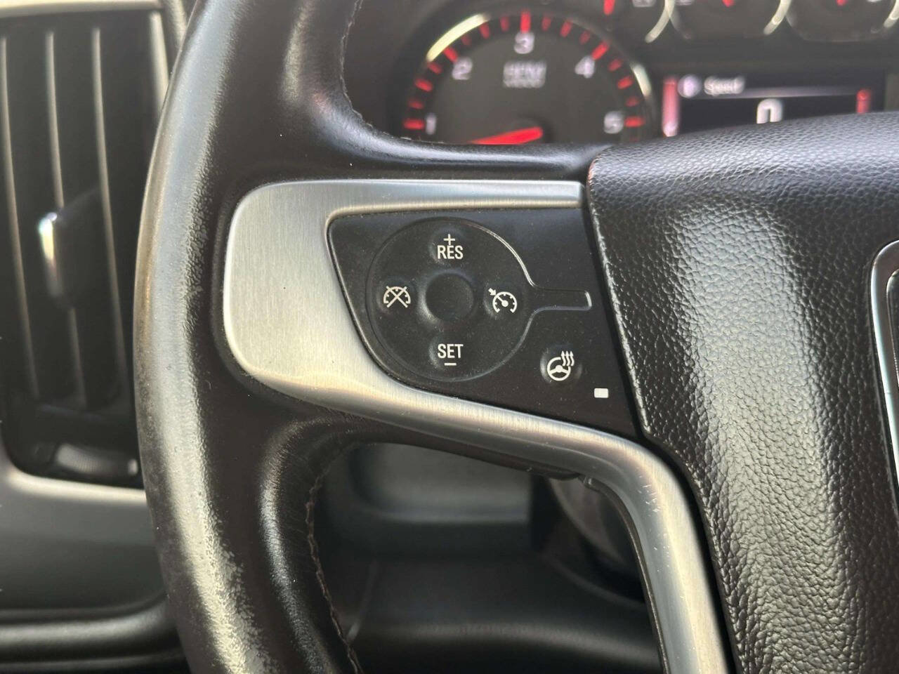Used 2015 GMC Sierra 1500 SLT w/ SLT Crew Cab Value Package AWD/4WD image 26