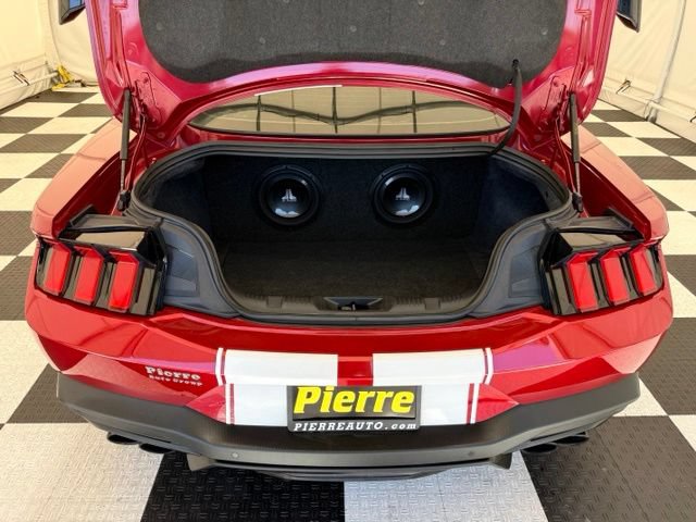 Used 2024 Ford Mustang GT RWD image 4