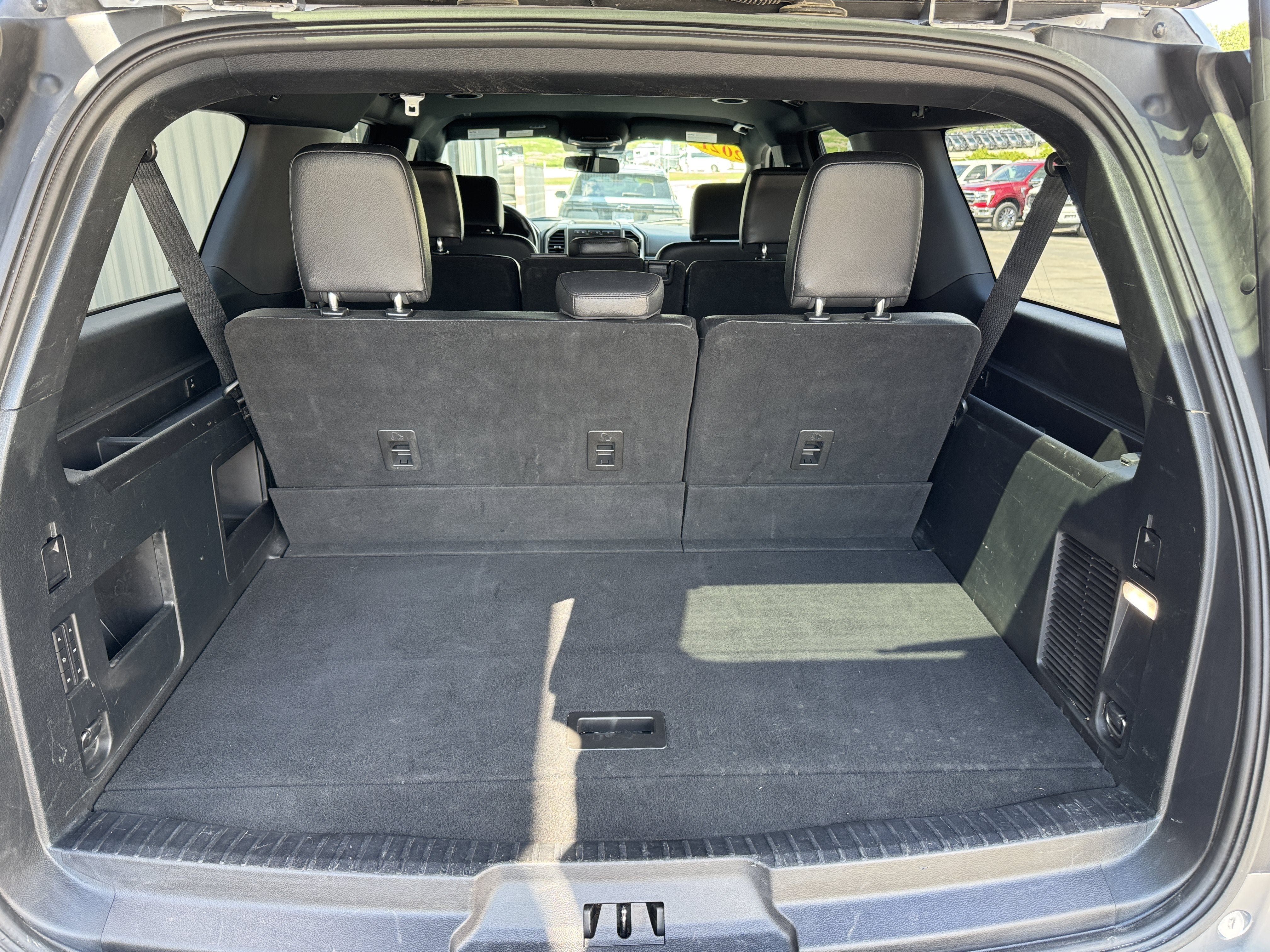 Used 2021 Ford Expedition Max XLT AWD/4WD image 36