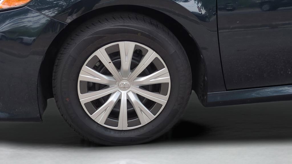 Certified 2020 Toyota Camry LE FWD image 25