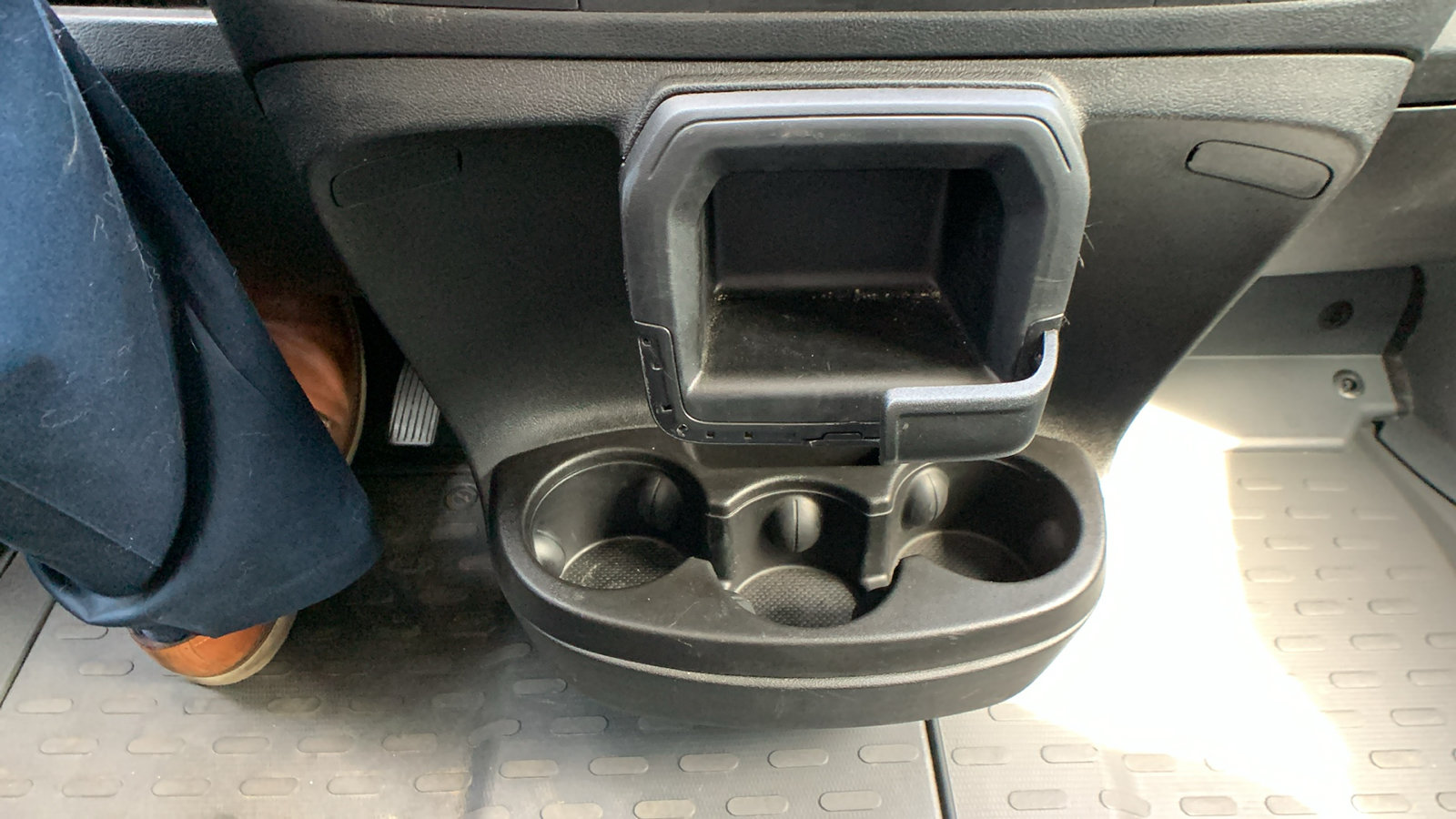 Used 2024 RAM ProMaster 2500 w/ Safety Group FWD image 18