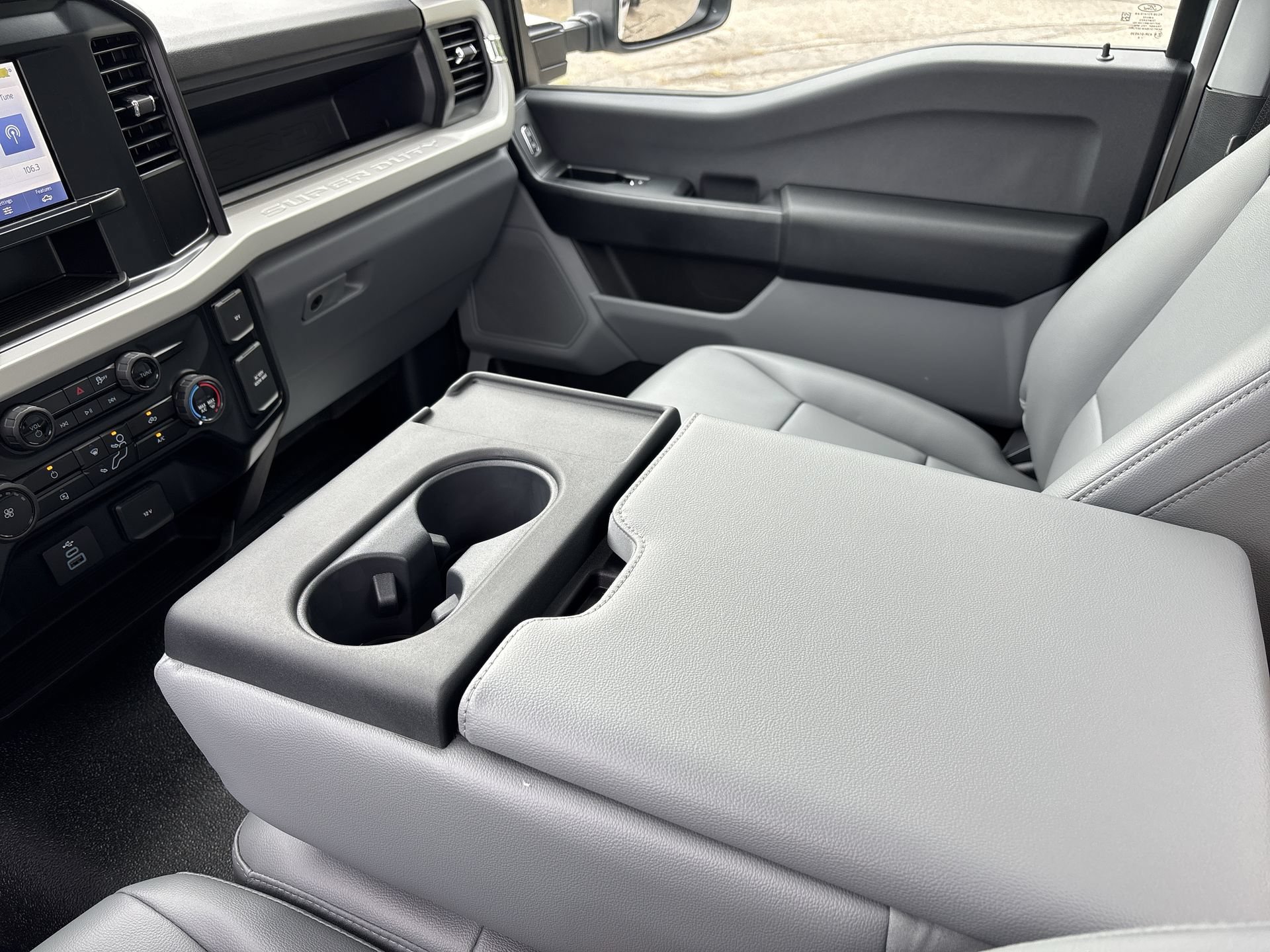 New 2026 Ford F550 2WD Regular Cab Super Duty image 19