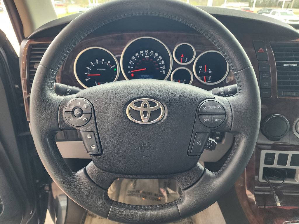Used 2008 Toyota Sequoia Limited image 19