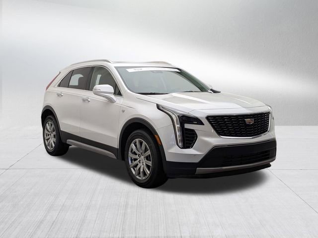 Certified 2023 Cadillac XT4 Premium Luxury w/ Cold Weather Package image 3