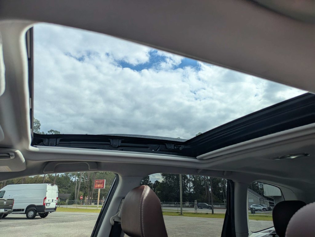 Used 2018 Subaru Forester 2.5i Touring w/ Popular Package #3B AWD/4WD image 22