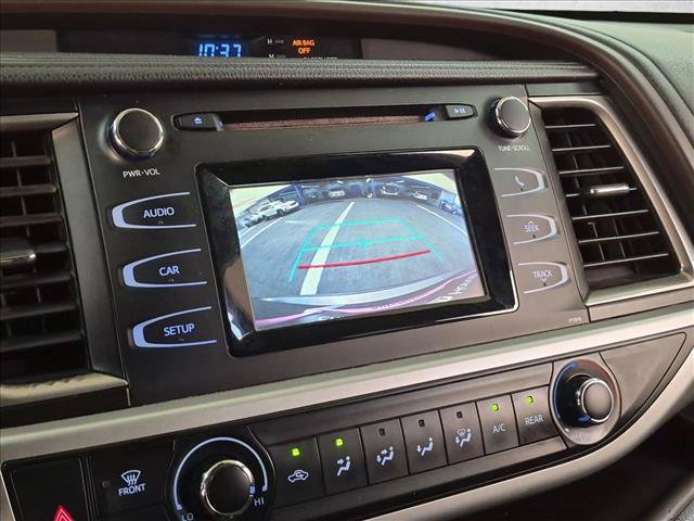 Used 2019 Toyota Highlander LE FWD image 13