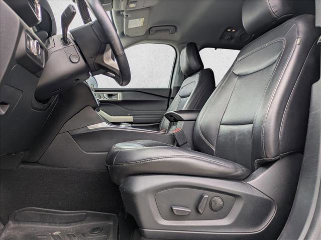 Certified 2021 Ford Explorer Limited w/ Equipment Group 301A image 17