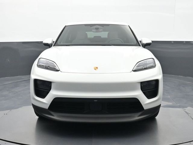 Certified 2025 Porsche Macan Electric RWD image 25