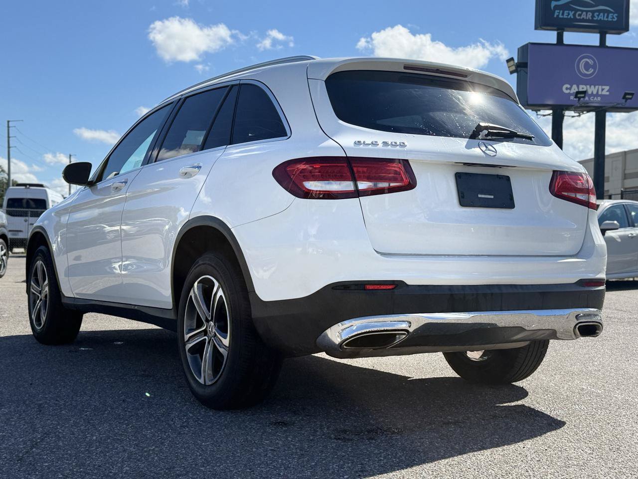 Used 2019 Mercedes-Benz GLC 300 w/ Premium Package image 8
