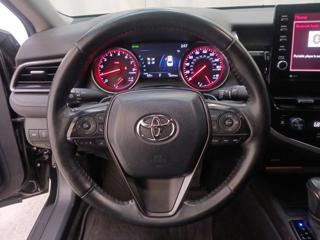 Used 2021 Toyota Camry XSE image 15