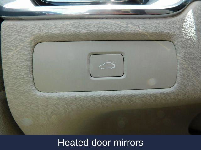 New 2025 Volvo XC60 B5 Plus w/ Protection Package Premier image 26