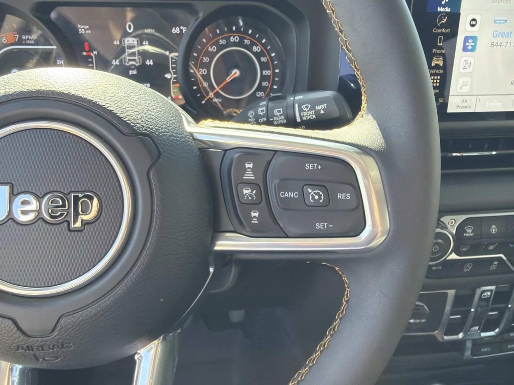 Used 2024 Jeep Wrangler Sahara w/ Technology Group AWD/4WD image 26