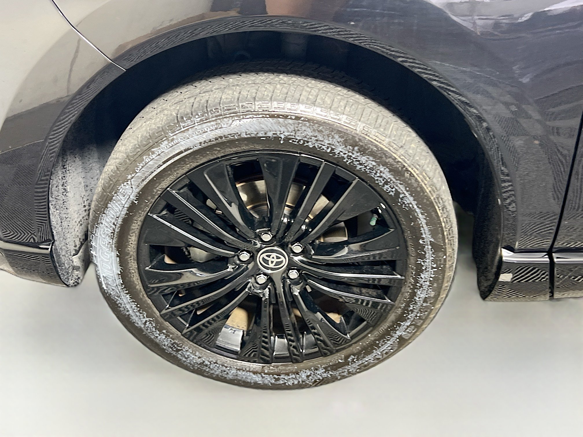 Used 2024 Toyota Venza Nightshade AWD/4WD image 13