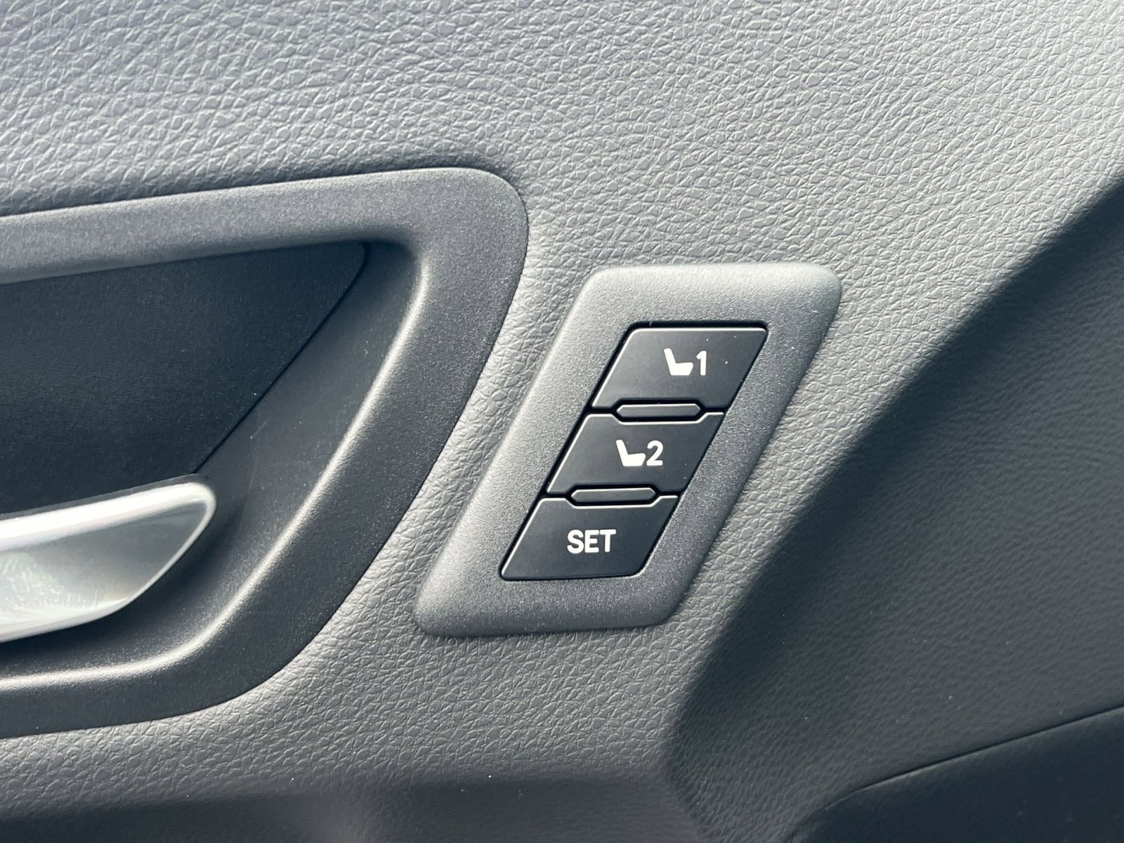 New 2026 Toyota Sienna Limited image 24