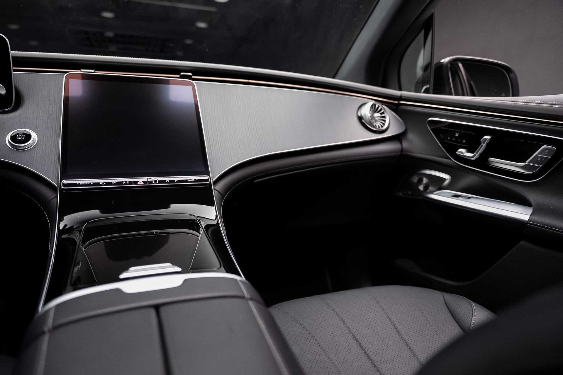 Used 2023 Mercedes-Benz EQE 350+ 4MATIC SUV image 42