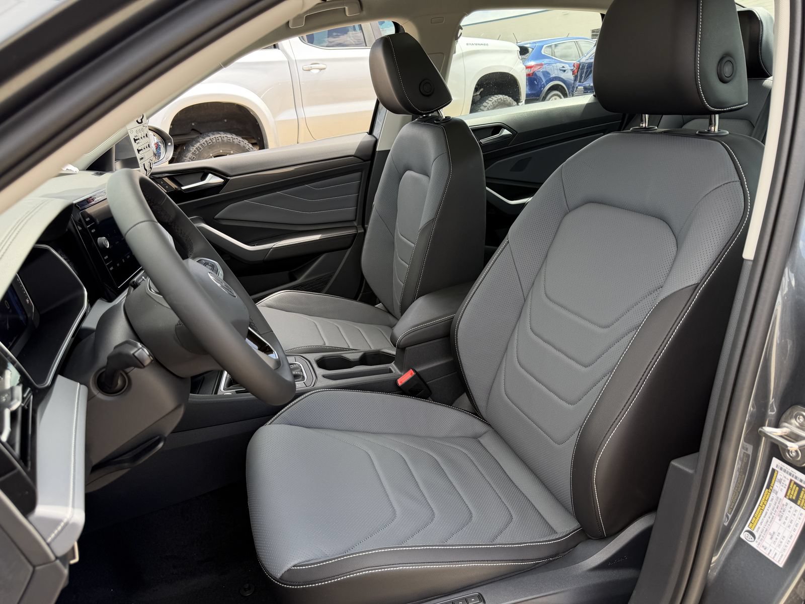 New 2026 Volkswagen Jetta SEL FWD image 25