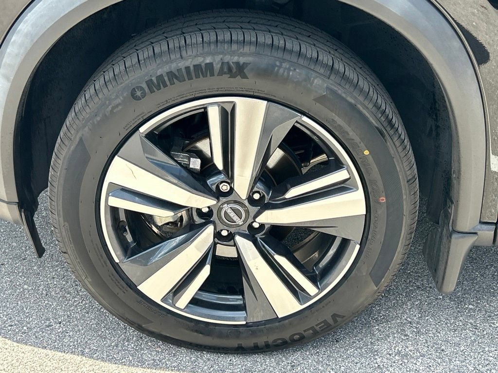 Certified 2024 Nissan Rogue SL FWD image 56