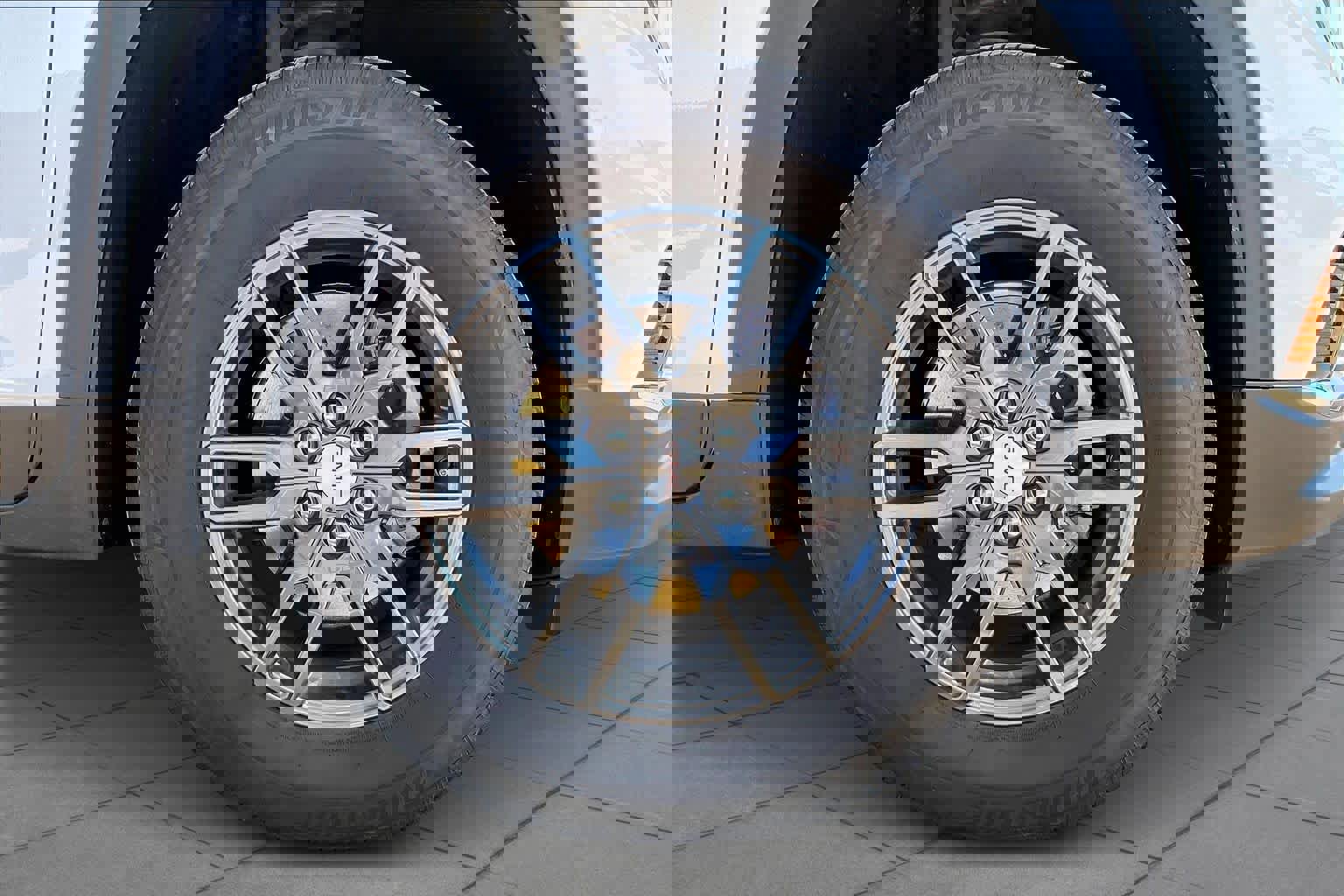 Certified 2025 GMC Acadia Elevation image 11