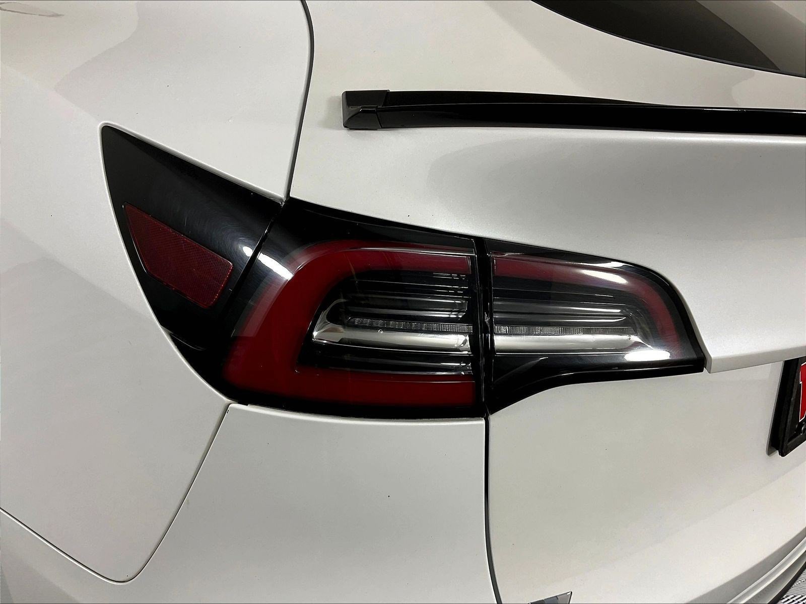Used 2020 Tesla Model Y Long Range AWD/4WD image 21
