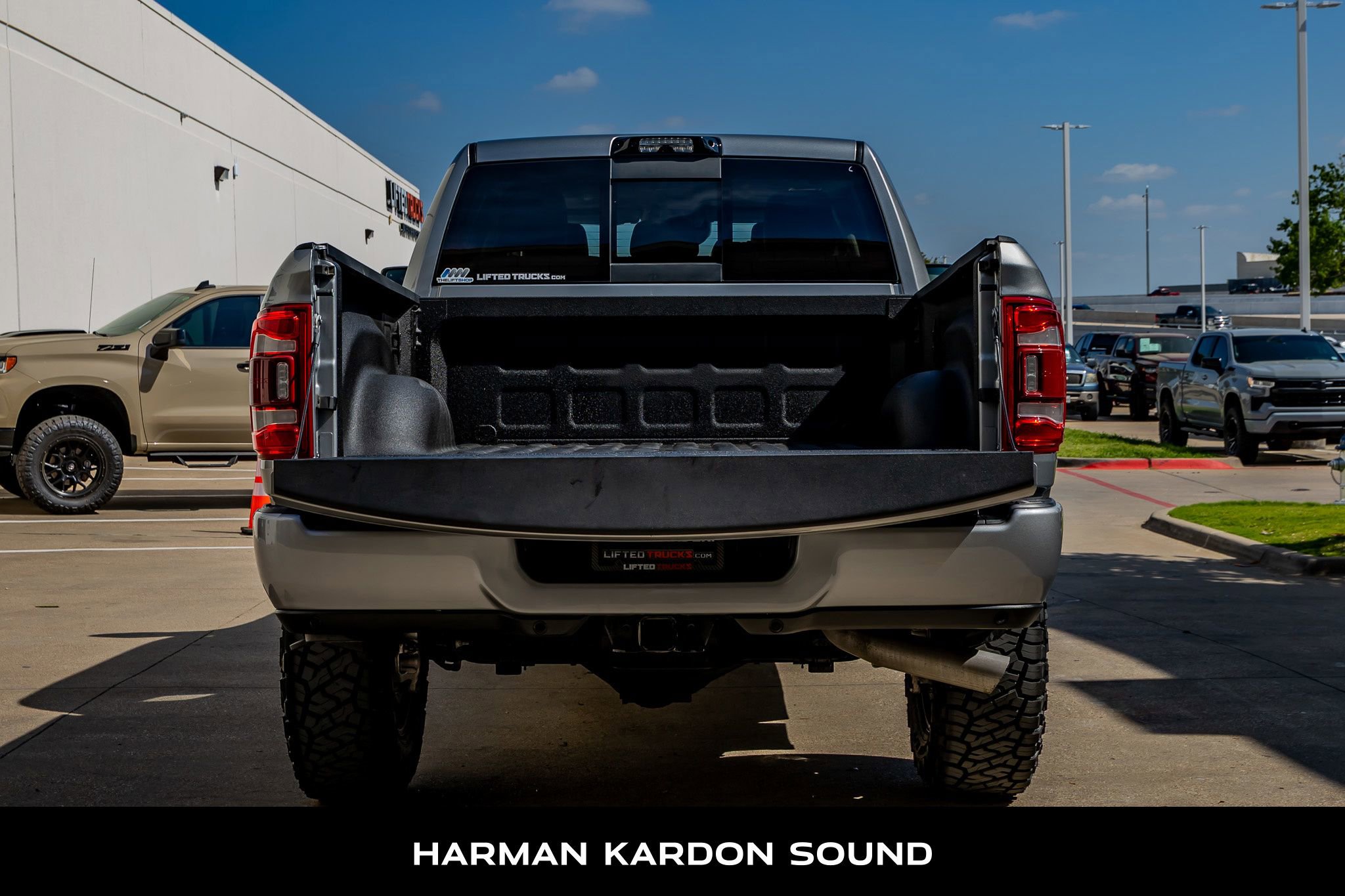 Used 2023 RAM 2500 Limited AWD/4WD image 9