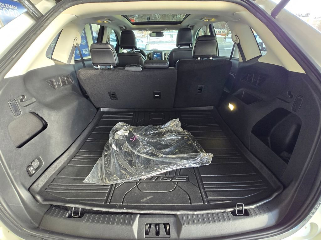 Used 2022 Ford Edge SEL w/ Convenience Package image 10