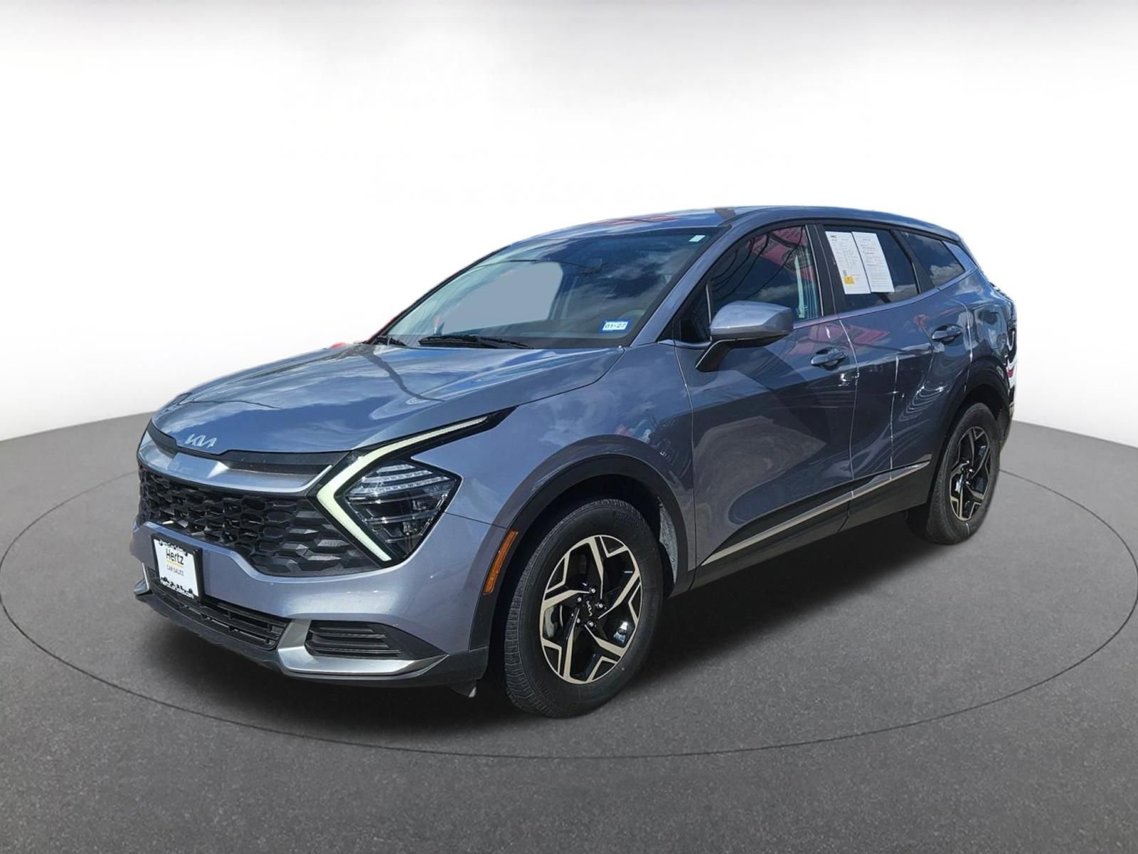 Used 2025 Kia Sportage LX image 9