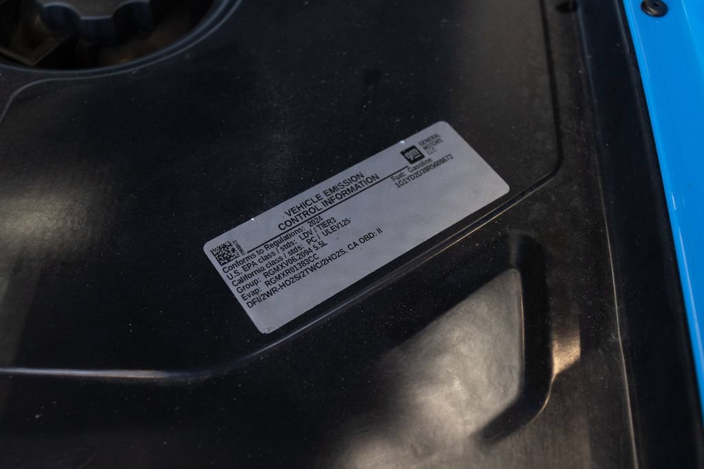 Used 2024 Chevrolet Corvette Z06 RWD image 32