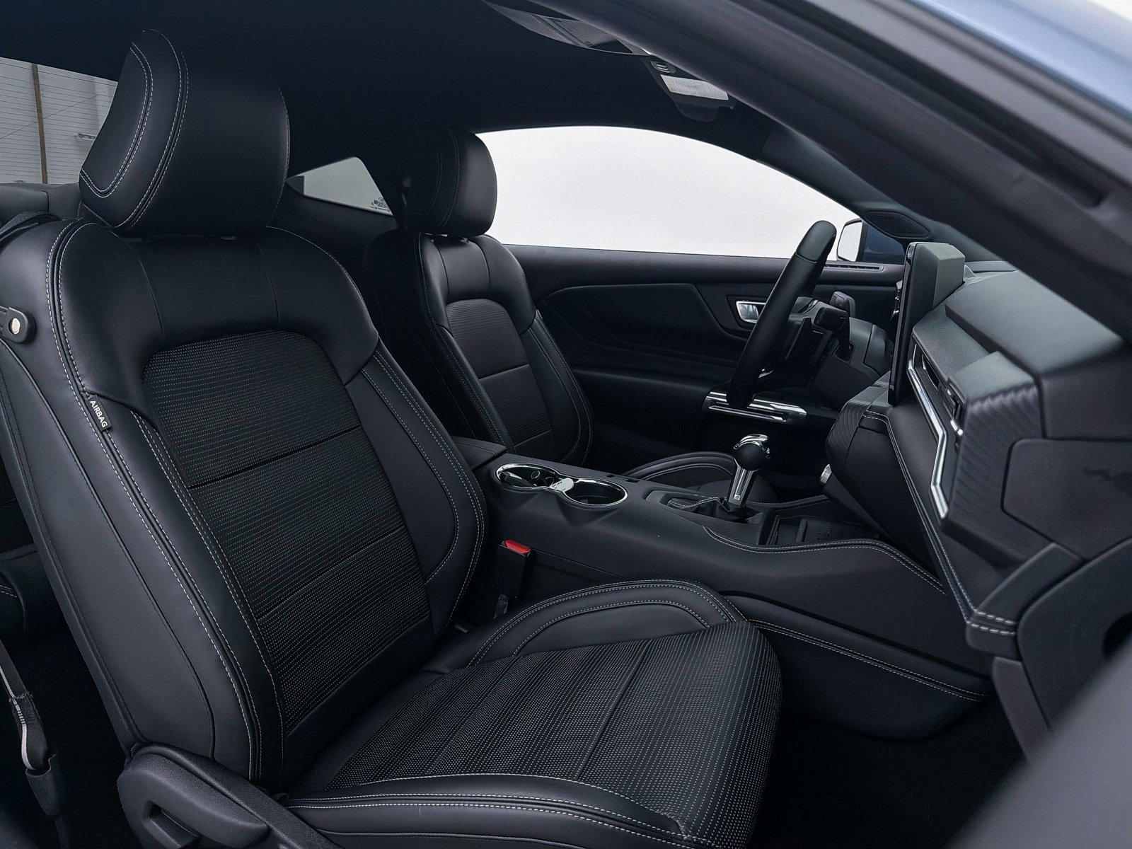 Used 2024 Ford Mustang GT Premium image 32