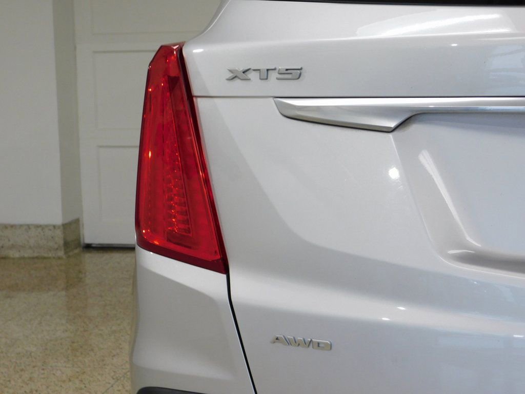 Used 2018 Cadillac XT5 Luxury image 79