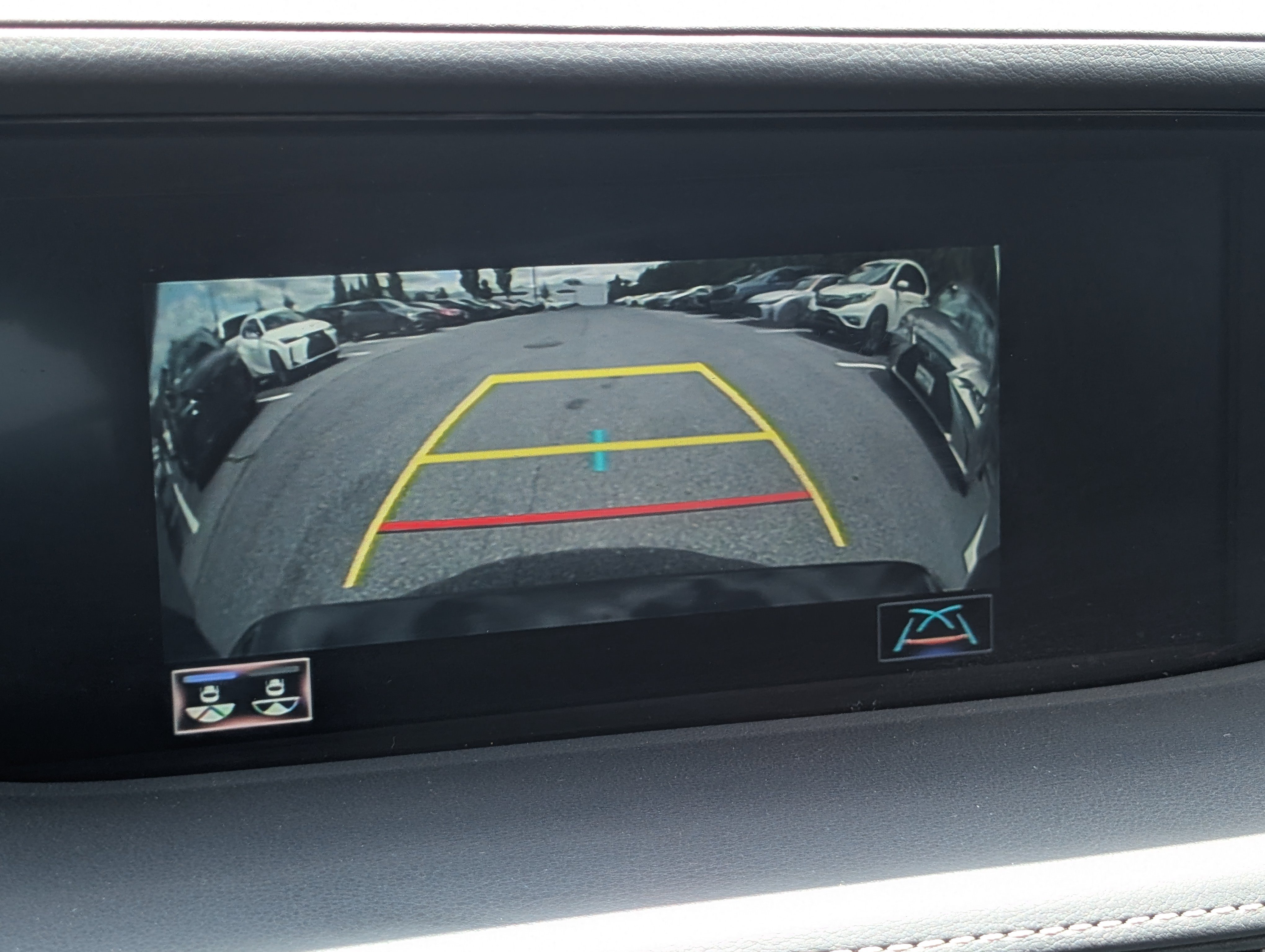Used 2018 Lexus LS 500 AWD w/ Accessory Package (Z2) image 28
