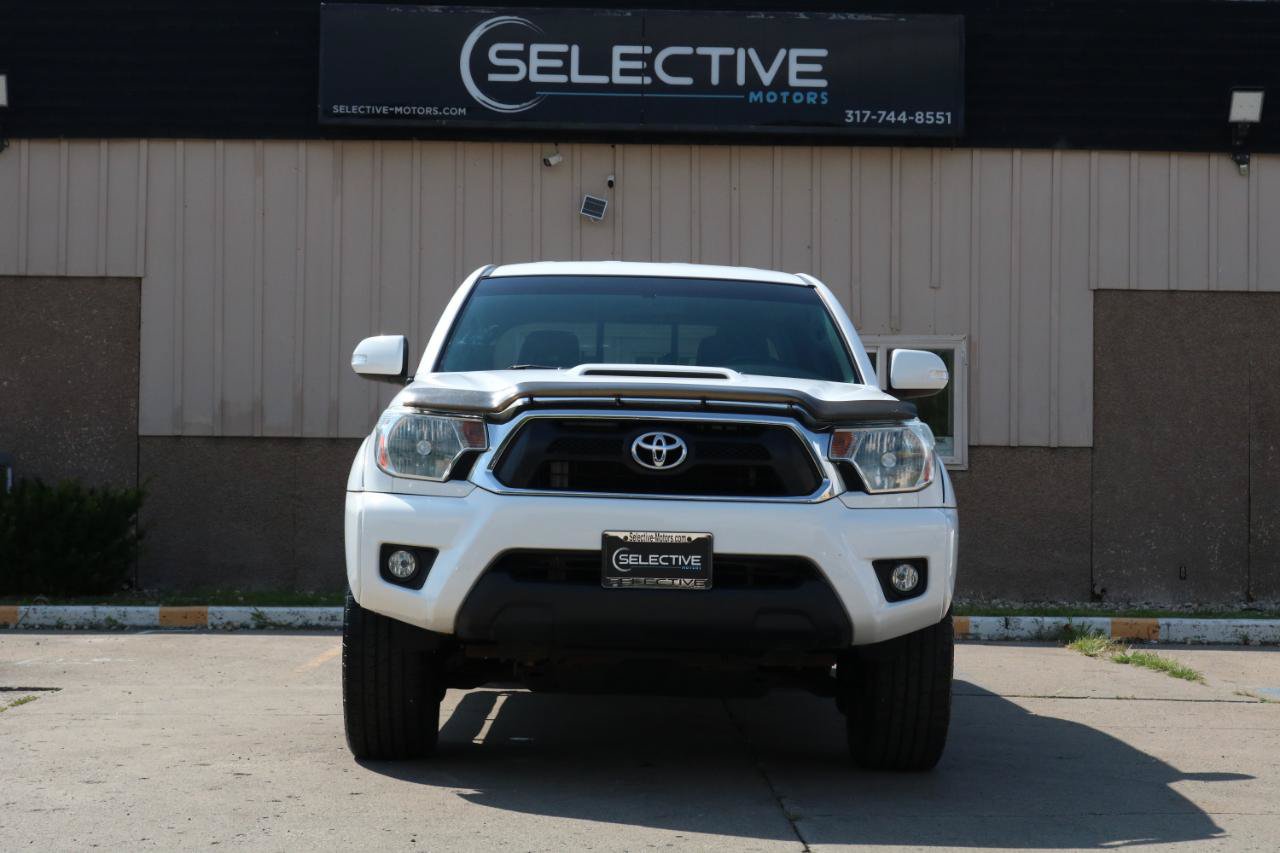 Used 2014 Toyota Tacoma 4x4 Double Cab w/ TRD Sport Package image 2