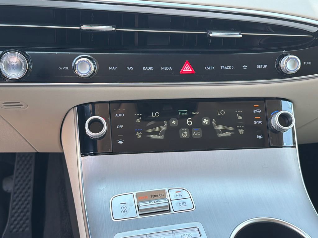 New 2026 Genesis GV70 2.5T Advanced AWD/4WD image 31