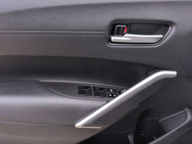 Used 2023 Toyota Corolla Cross XLE image 13