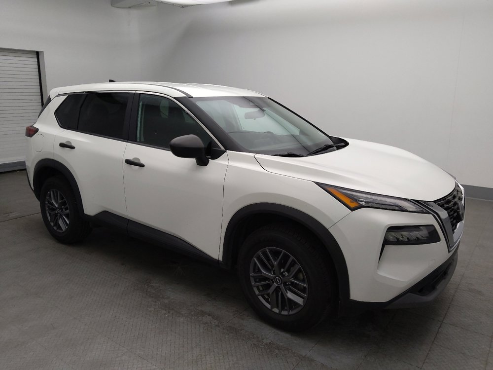 Used 2023 Nissan Rogue S image 11