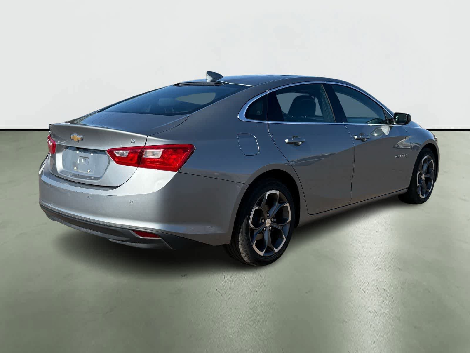 Used 2024 Chevrolet Malibu LT image 4